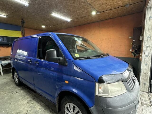 Синий Фольксваген Transporter, объемом двигателя 0 л и пробегом 450 тыс. км за 4000 $, фото 1 на Automoto.ua