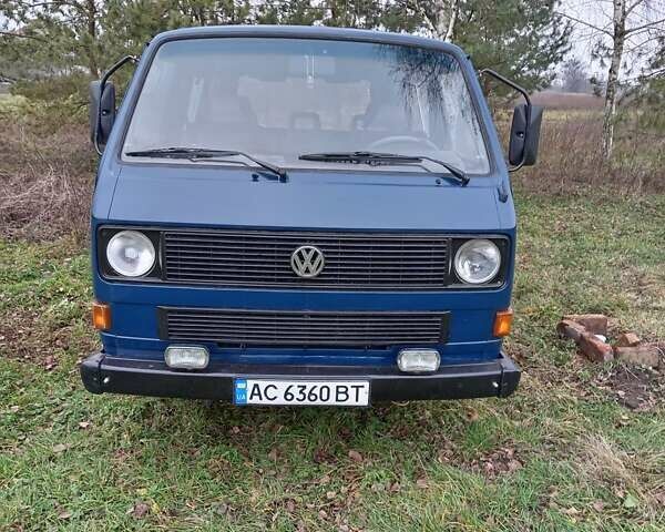 Синий Фольксваген Transporter, объемом двигателя 1.9 л и пробегом 300 тыс. км за 1600 $, фото 1 на Automoto.ua