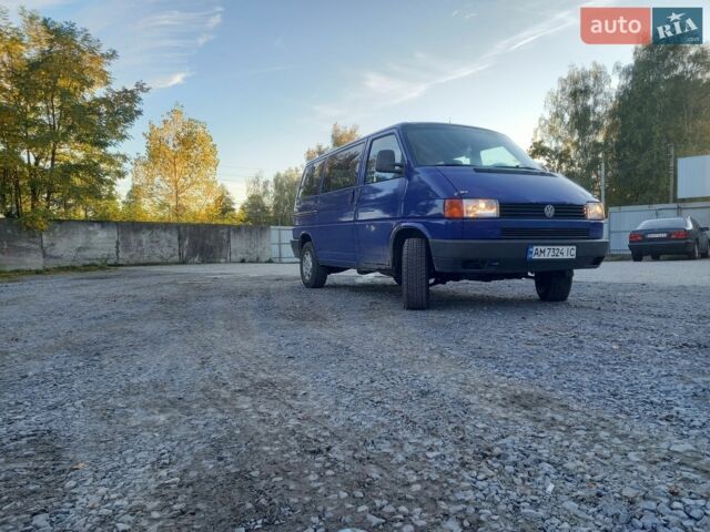 Синій Фольксваген Transporter, об'ємом двигуна 2.5 л та пробігом 570 тис. км за 3500 $, фото 1 на Automoto.ua