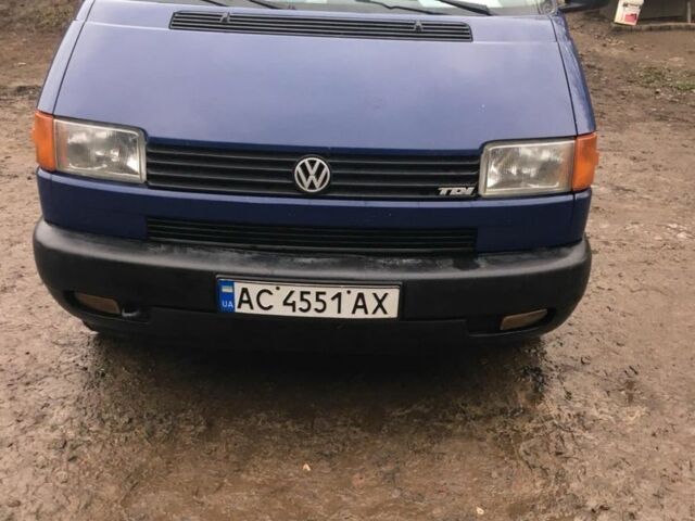 Синий Фольксваген Transporter, объемом двигателя 2.5 л и пробегом 1000 тыс. км за 5800 $, фото 1 на Automoto.ua