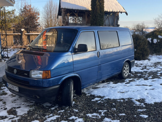 Синій Фольксваген Transporter, об'ємом двигуна 2.46 л та пробігом 550 тис. км за 4900 $, фото 1 на Automoto.ua