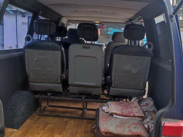 Синий Фольксваген Transporter, объемом двигателя 1.9 л и пробегом 253 тыс. км за 5000 $, фото 1 на Automoto.ua