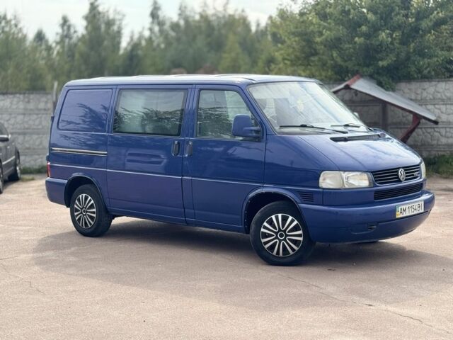 Синій Фольксваген Transporter, об'ємом двигуна 2.5 л та пробігом 500 тис. км за 5821 $, фото 1 на Automoto.ua