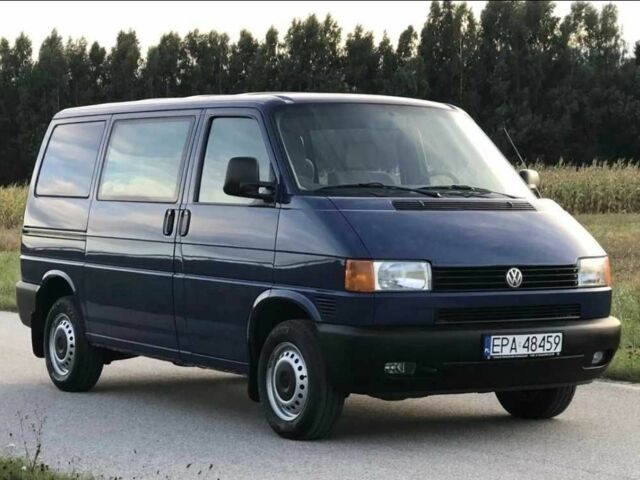Синий Фольксваген Transporter, объемом двигателя 2.5 л и пробегом 300 тыс. км за 2900 $, фото 1 на Automoto.ua
