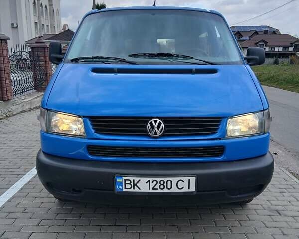 Синій Фольксваген Transporter, об'ємом двигуна 2.5 л та пробігом 317 тис. км за 7200 $, фото 1 на Automoto.ua