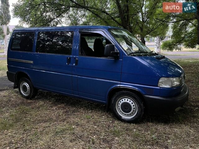 Синий Фольксваген Transporter, объемом двигателя 0 л и пробегом 300 тыс. км за 9999 $, фото 1 на Automoto.ua