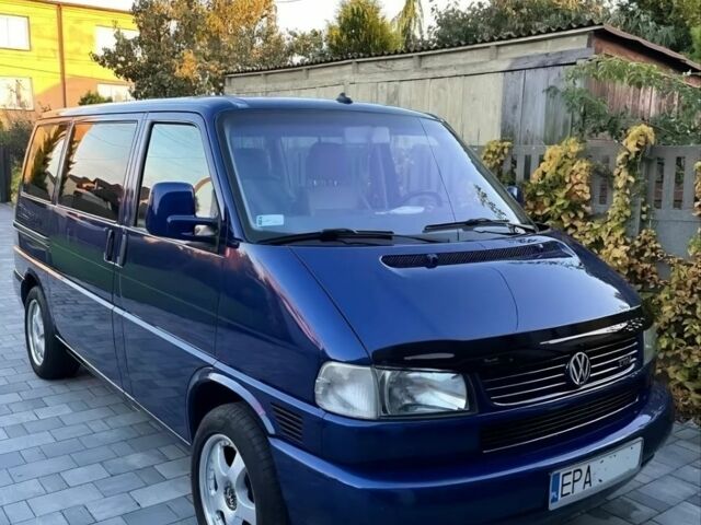 Синий Фольксваген Transporter, объемом двигателя 2.5 л и пробегом 215 тыс. км за 2200 $, фото 1 на Automoto.ua