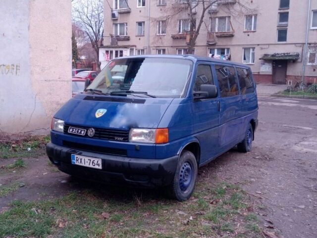 Синій Фольксваген Transporter, об'ємом двигуна 2.5 л та пробігом 247 тис. км за 3500 $, фото 1 на Automoto.ua
