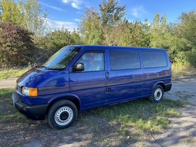 Синий Фольксваген Transporter, объемом двигателя 2.5 л и пробегом 400 тыс. км за 6011 $, фото 1 на Automoto.ua