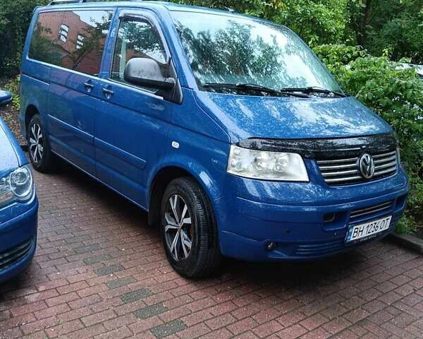 Синий Фольксваген Transporter, объемом двигателя 3.2 л и пробегом 280 тыс. км за 11300 $, фото 1 на Automoto.ua