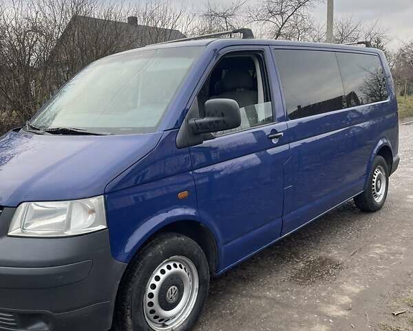 Синий Фольксваген Transporter, объемом двигателя 1.9 л и пробегом 363 тыс. км за 9000 $, фото 1 на Automoto.ua