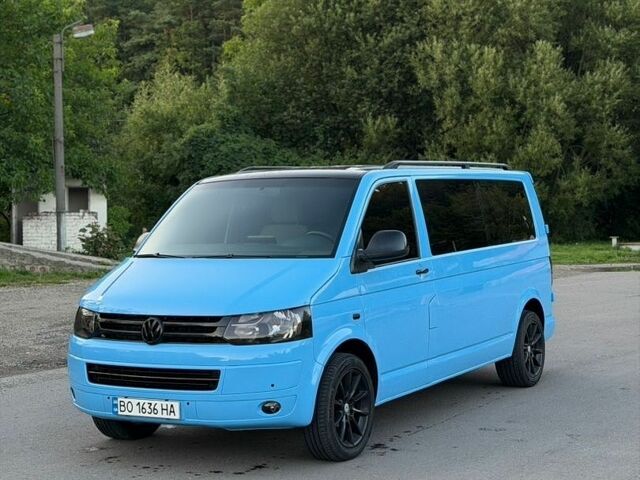 Синий Фольксваген Transporter, объемом двигателя 2.5 л и пробегом 150 тыс. км за 10000 $, фото 1 на Automoto.ua