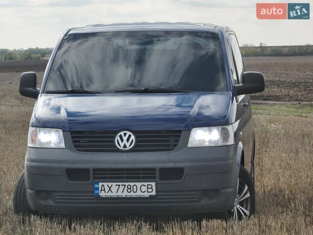 Синій Фольксваген Transporter, об'ємом двигуна 1.9 л та пробігом 246 тис. км за 12500 $, фото 1 на Automoto.ua