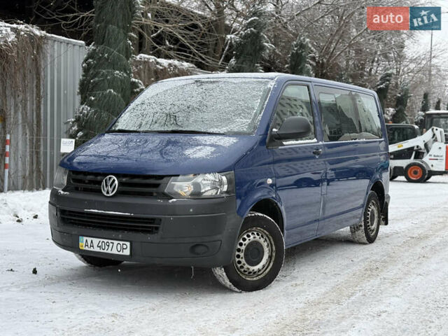 Синій Фольксваген Transporter, об'ємом двигуна 1.97 л та пробігом 217 тис. км за 17900 $, фото 1 на Automoto.ua