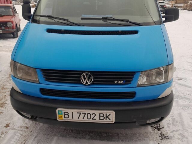 Синій Фольксваген Transporter, об'ємом двигуна 2.5 л та пробігом 360 тис. км за 7500 $, фото 1 на Automoto.ua