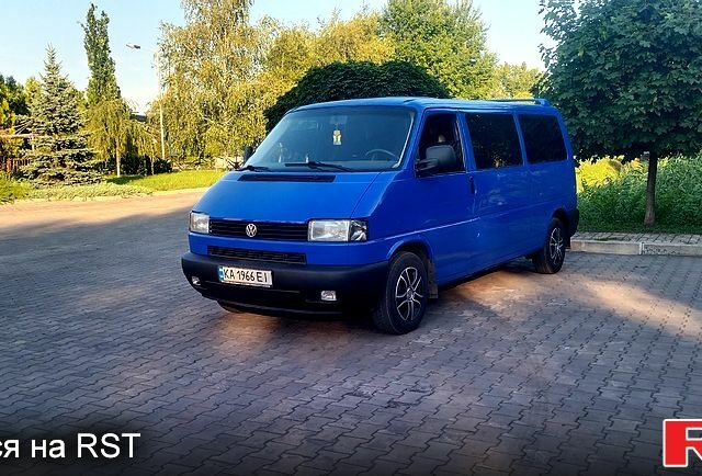 Синий Фольксваген Transporter, объемом двигателя 2.4 л и пробегом 336 тыс. км за 5750 $, фото 1 на Automoto.ua