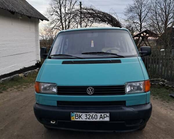 Зеленый Фольксваген Transporter, объемом двигателя 1.9 л и пробегом 500 тыс. км за 4500 $, фото 1 на Automoto.ua