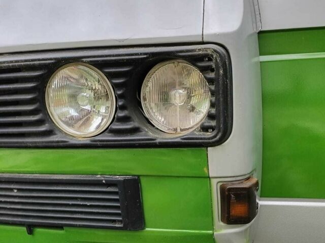 Зеленый Фольксваген Transporter, объемом двигателя 0 л и пробегом 370 тыс. км за 2150 $, фото 1 на Automoto.ua