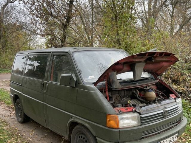 Зелений Фольксваген Transporter, об'ємом двигуна 2.4 л та пробігом 400 тис. км за 1300 $, фото 1 на Automoto.ua