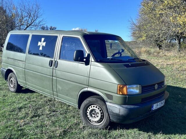 Зелений Фольксваген Transporter, об'ємом двигуна 0 л та пробігом 300 тис. км за 3200 $, фото 1 на Automoto.ua