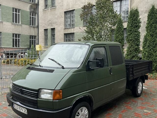 Зелений Фольксваген Transporter, об'ємом двигуна 2.4 л та пробігом 255 тис. км за 2950 $, фото 1 на Automoto.ua