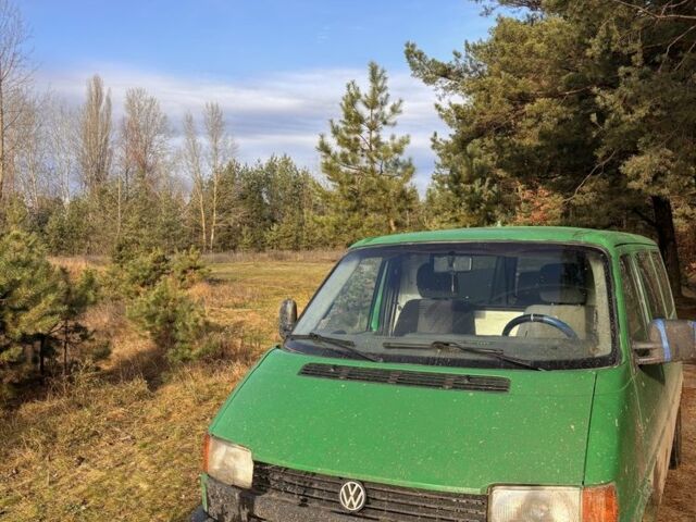 Зеленый Фольксваген Transporter, объемом двигателя 1.9 л и пробегом 750 тыс. км за 2700 $, фото 1 на Automoto.ua