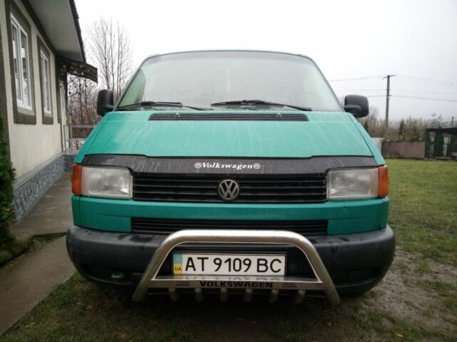 Зеленый Фольксваген Transporter, объемом двигателя 0 л и пробегом 250 тыс. км за 6000 $, фото 1 на Automoto.ua