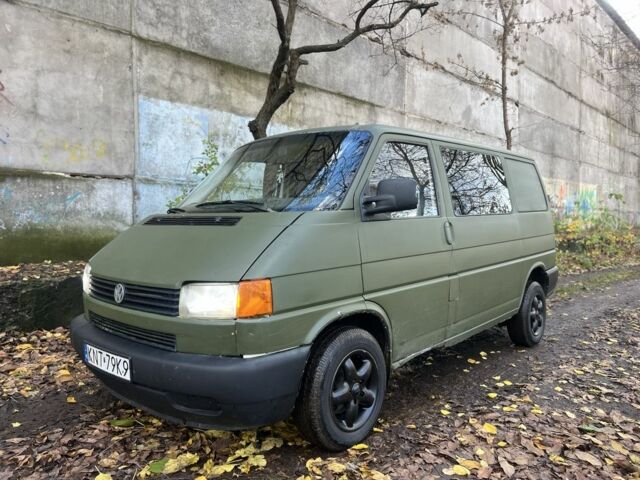 Зелений Фольксваген Transporter, об'ємом двигуна 0 л та пробігом 300 тис. км за 2600 $, фото 1 на Automoto.ua