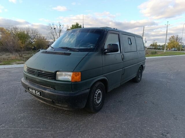 Зелений Фольксваген Transporter, об'ємом двигуна 2.5 л та пробігом 833 тис. км за 2200 $, фото 1 на Automoto.ua