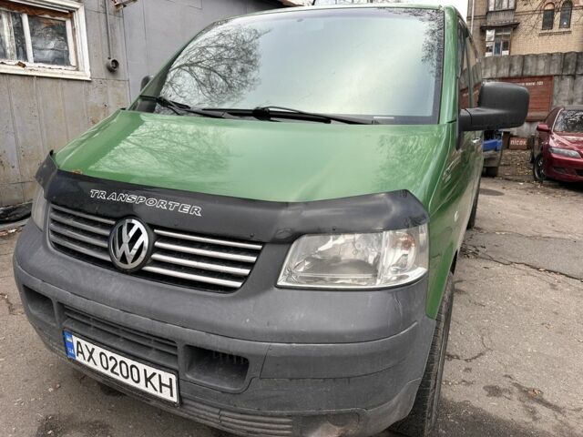 Зелений Фольксваген Transporter, об'ємом двигуна 2.5 л та пробігом 380 тис. км за 8999 $, фото 1 на Automoto.ua