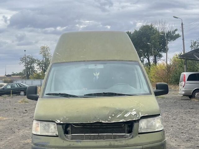 Зелений Фольксваген Transporter, об'ємом двигуна 2.5 л та пробігом 250 тис. км за 2470 $, фото 1 на Automoto.ua