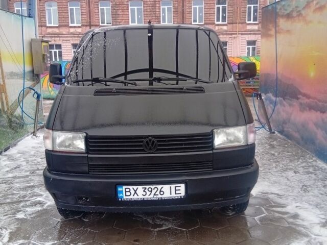 Зеленый Фольксваген Transporter, объемом двигателя 2.4 л и пробегом 282 тыс. км за 3500 $, фото 1 на Automoto.ua