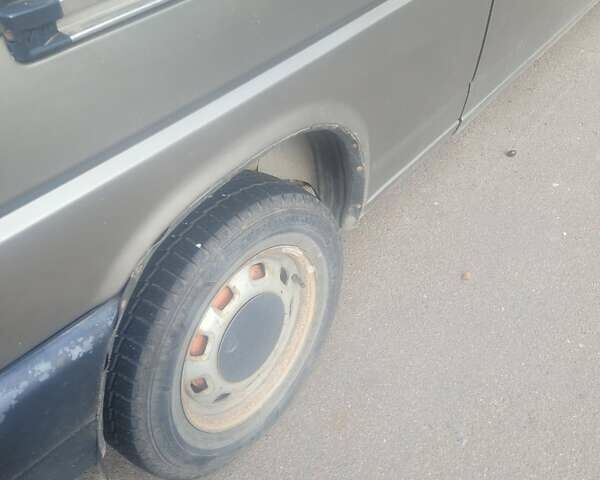 Зеленый Фольксваген Transporter, объемом двигателя 1.9 л и пробегом 350 тыс. км за 3000 $, фото 1 на Automoto.ua