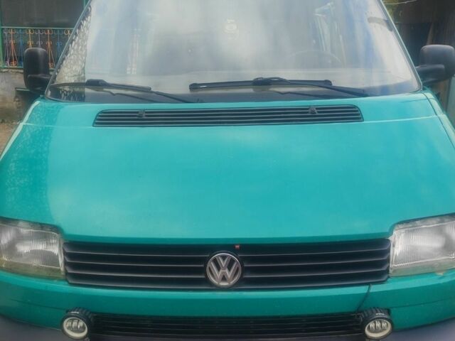 Зеленый Фольксваген Transporter, объемом двигателя 0 л и пробегом 370 тыс. км за 2300 $, фото 1 на Automoto.ua