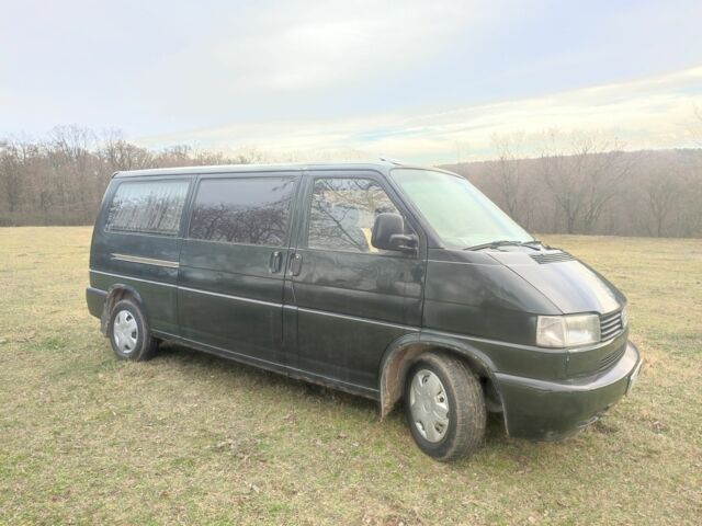 Зеленый Фольксваген Transporter, объемом двигателя 2.4 л и пробегом 370 тыс. км за 6800 $, фото 1 на Automoto.ua