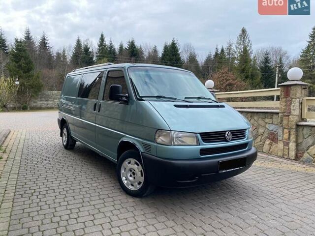 Зелений Фольксваген Transporter, об'ємом двигуна 2.5 л та пробігом 440 тис. км за 6950 $, фото 1 на Automoto.ua
