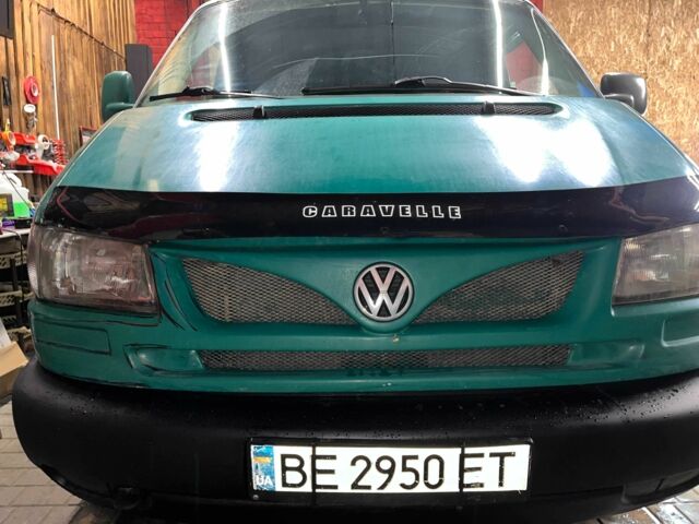 Зеленый Фольксваген Transporter, объемом двигателя 2.5 л и пробегом 100 тыс. км за 4800 $, фото 1 на Automoto.ua