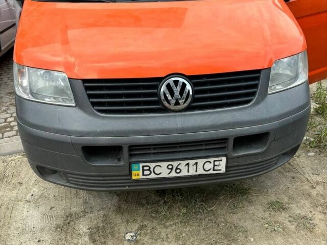 Оранжевый Фольксваген Transporter, объемом двигателя 1 л и пробегом 350 тыс. км за 6500 $, фото 1 на Automoto.ua