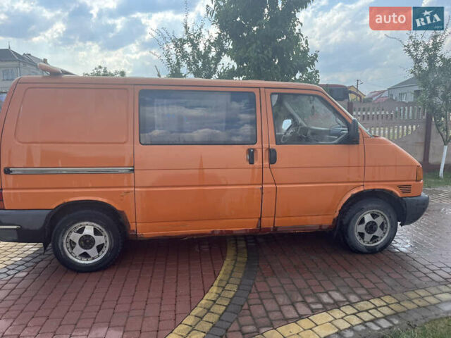 Помаранчевий Фольксваген Transporter, об'ємом двигуна 1.9 л та пробігом 477 тис. км за 3500 $, фото 1 на Automoto.ua