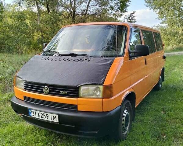Помаранчевий Фольксваген Transporter, об'ємом двигуна 2.46 л та пробігом 513 тис. км за 9200 $, фото 1 на Automoto.ua