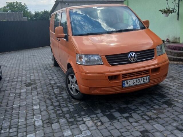 Помаранчевий Фольксваген Transporter, об'ємом двигуна 2.5 л та пробігом 500 тис. км за 7000 $, фото 1 на Automoto.ua