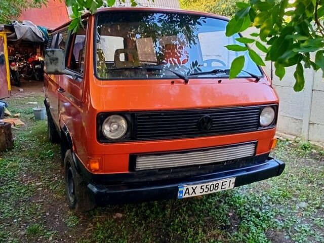 Помаранчевий Фольксваген Transporter, об'ємом двигуна 2.1 л та пробігом 500 тис. км за 1350 $, фото 1 на Automoto.ua