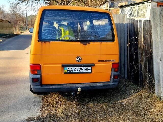 Фольксваген Transporter 1999 в Киеве на Automoto.ua Оранжевый Фольксваген Transporter, объемом двигателя 1.9 л и пробегом 380 тыс. км за 5500 $, фото 1 на Automoto.ua