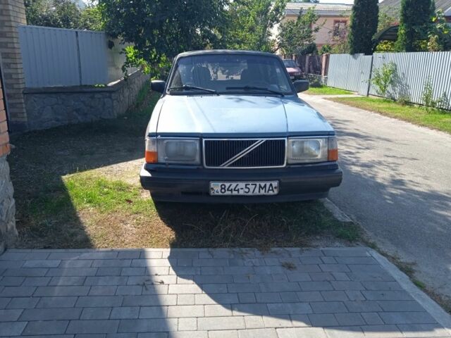 Синій Вольво 240, об'ємом двигуна 2.3 л та пробігом 270 тис. км за 1500 $, фото 1 на Automoto.ua