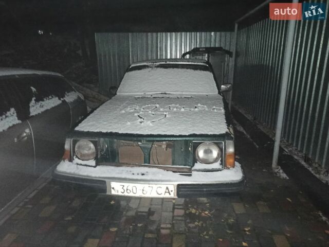 Вольво 244, об'ємом двигуна 0 л та пробігом 100 тис. км за 1000 $, фото 1 на Automoto.ua