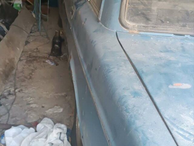 Синій Вольво 244, об'ємом двигуна 2.13 л та пробігом 100 тис. км за 400 $, фото 1 на Automoto.ua