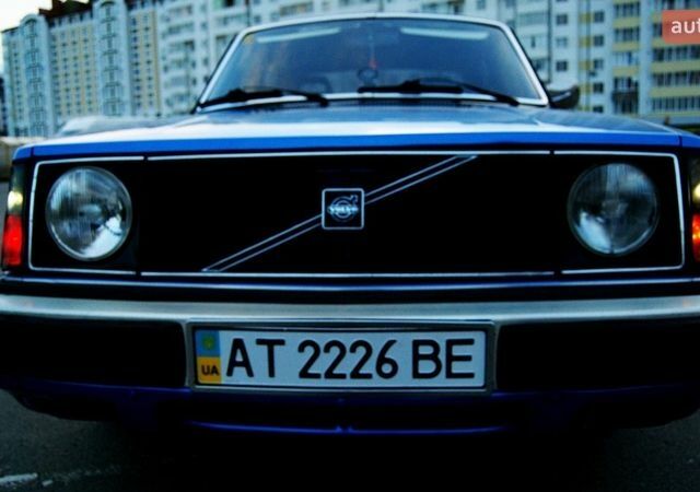 Синій Вольво 244, об'ємом двигуна 2 л та пробігом 273 тис. км за 1799 $, фото 1 на Automoto.ua