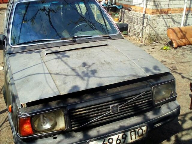 Серый Вольво 340, объемом двигателя 1.4 л и пробегом 150 тыс. км за 380 $, фото 1 на Automoto.ua