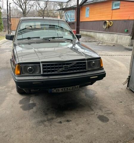 Серый Вольво 340, объемом двигателя 1.6 л и пробегом 400 тыс. км за 790 $, фото 1 на Automoto.ua