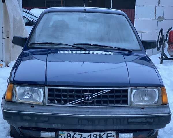 Синий Вольво 340, объемом двигателя 1.6 л и пробегом 361 тыс. км за 696 $, фото 1 на Automoto.ua